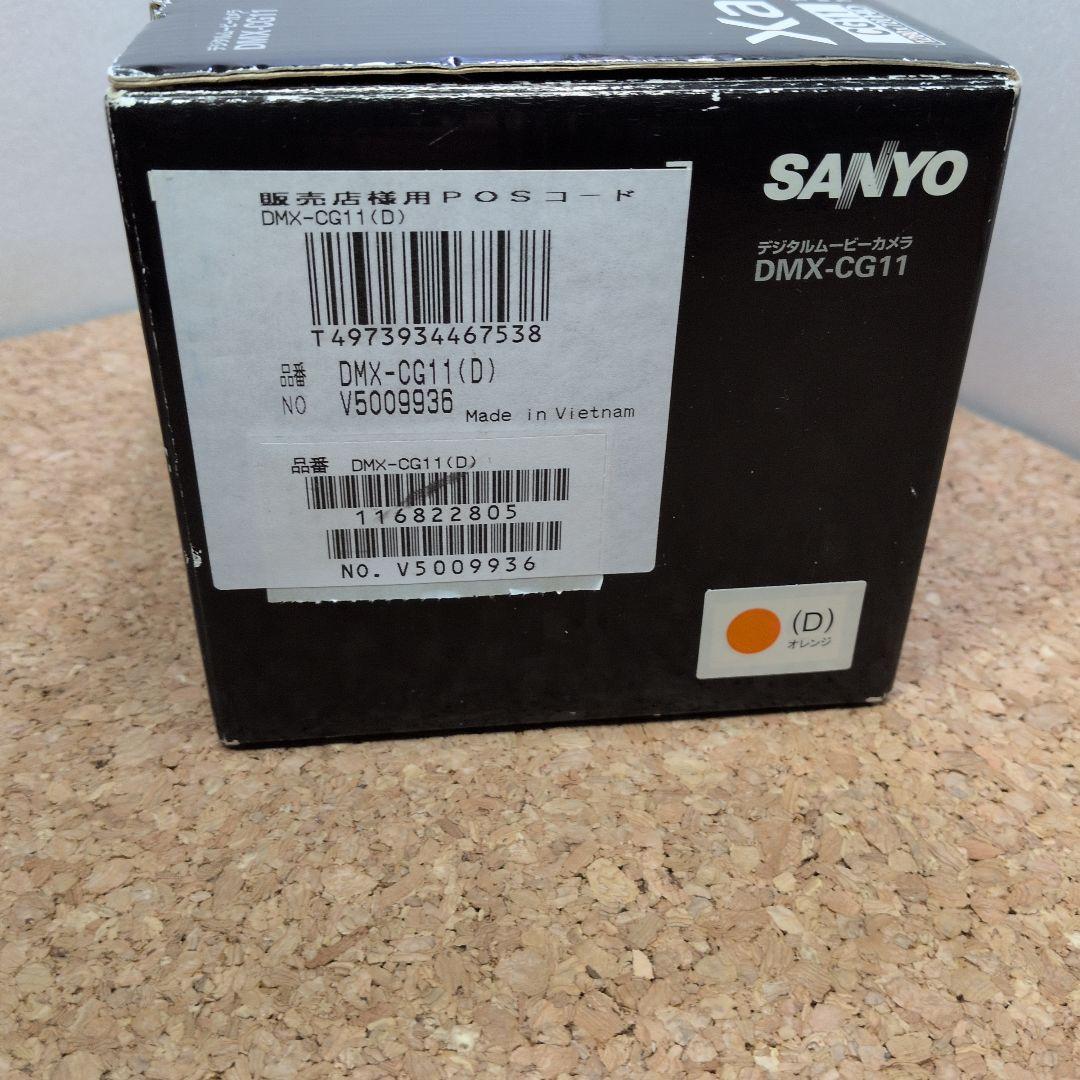 SANYO　デジタルムービーカメラ　Xacti DMX-CG11