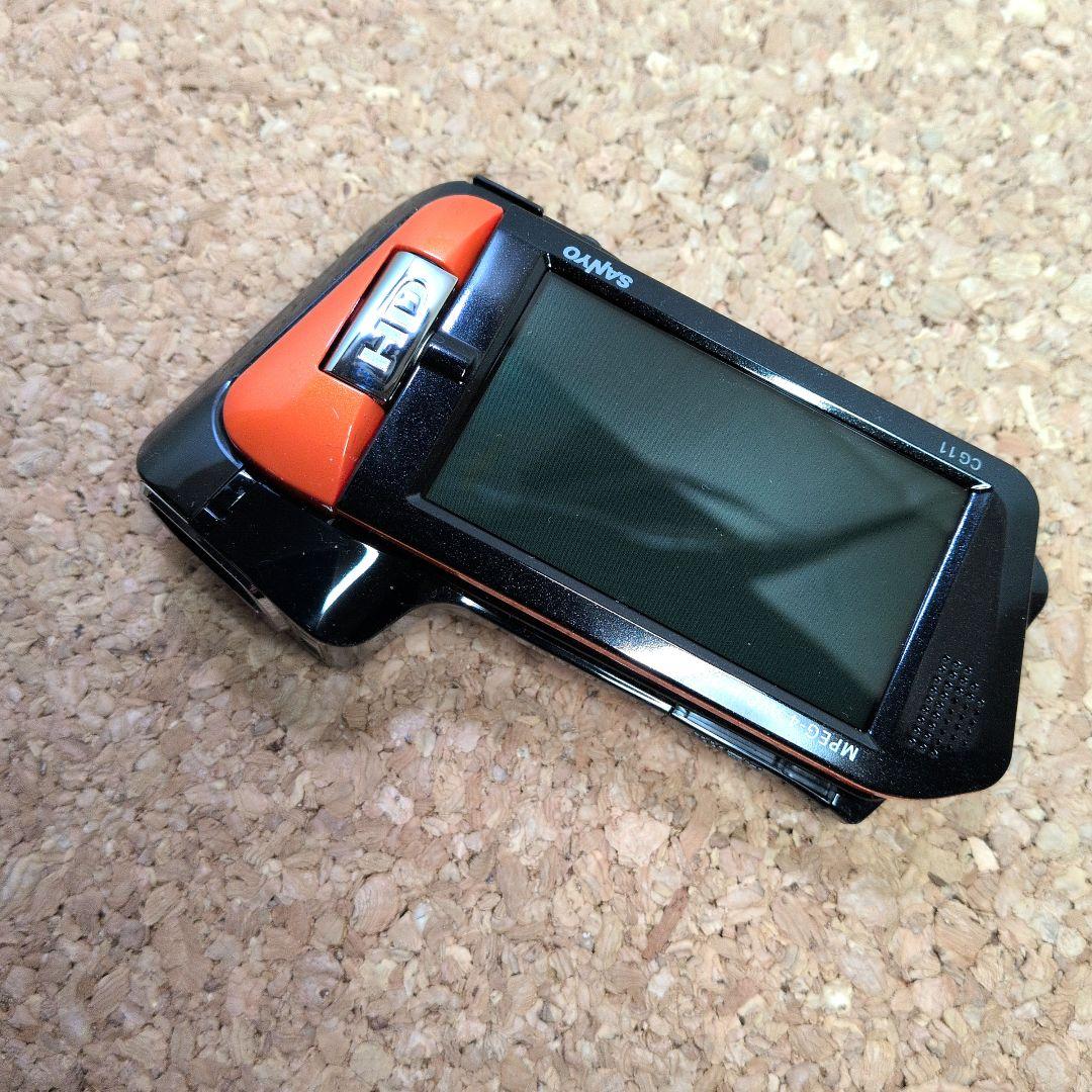 SANYO　デジタルムービーカメラ　Xacti DMX-CG11