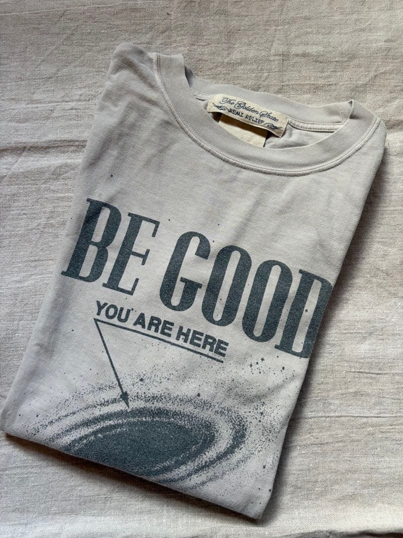 ドゥーズィエムクラス レミレリーフ BE GOOD Tシャツ