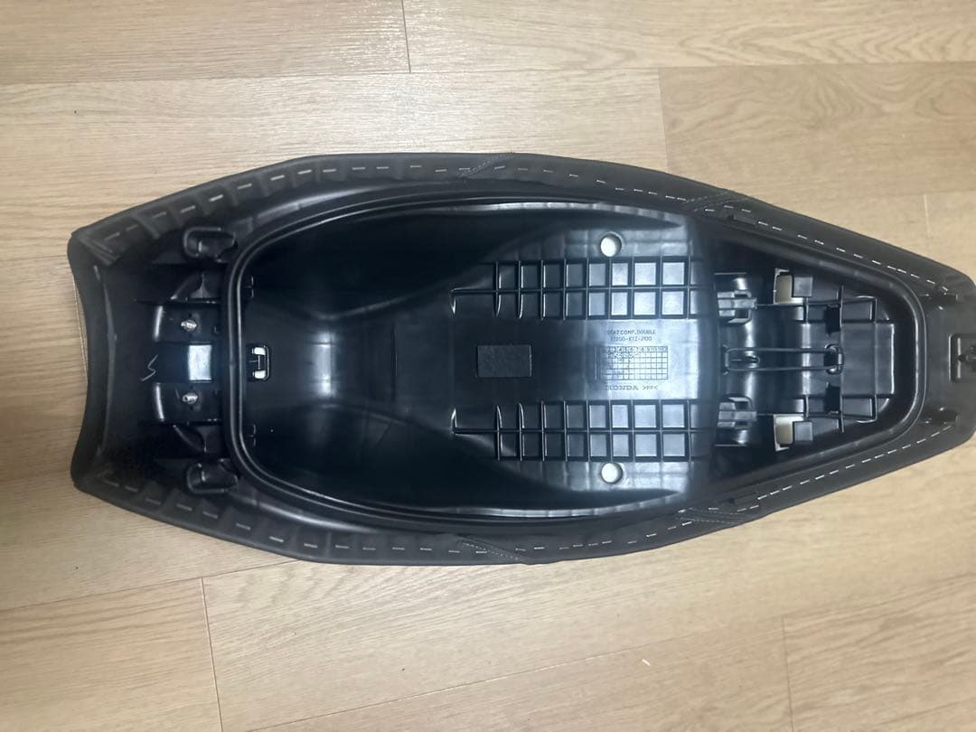 HONDA PCX125 JK05 純正シート