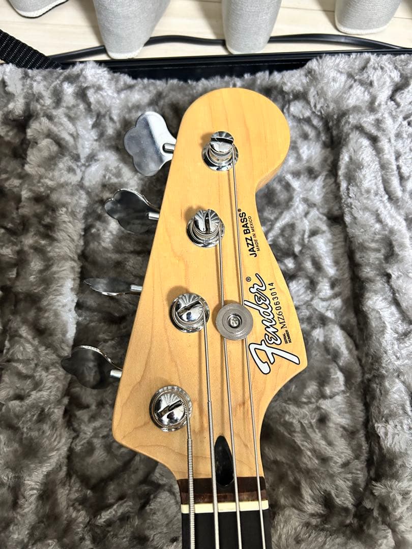 fender jazz bass 極美品　ネック指板ブラック化