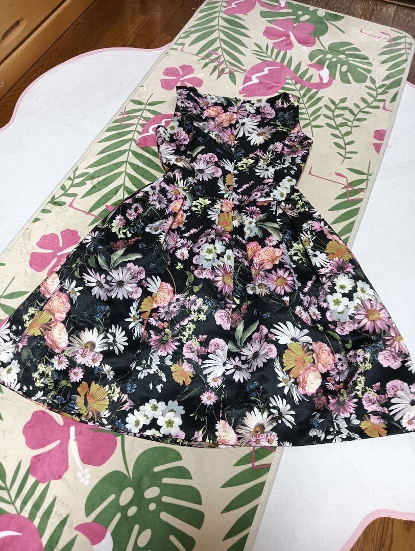 専用　美品！エムズグレイシー　花柄 ノースリーブ ひざ丈ワンピース　高級感