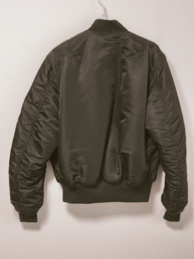 Alpha Industries MA-1フライトジャケットM 黒