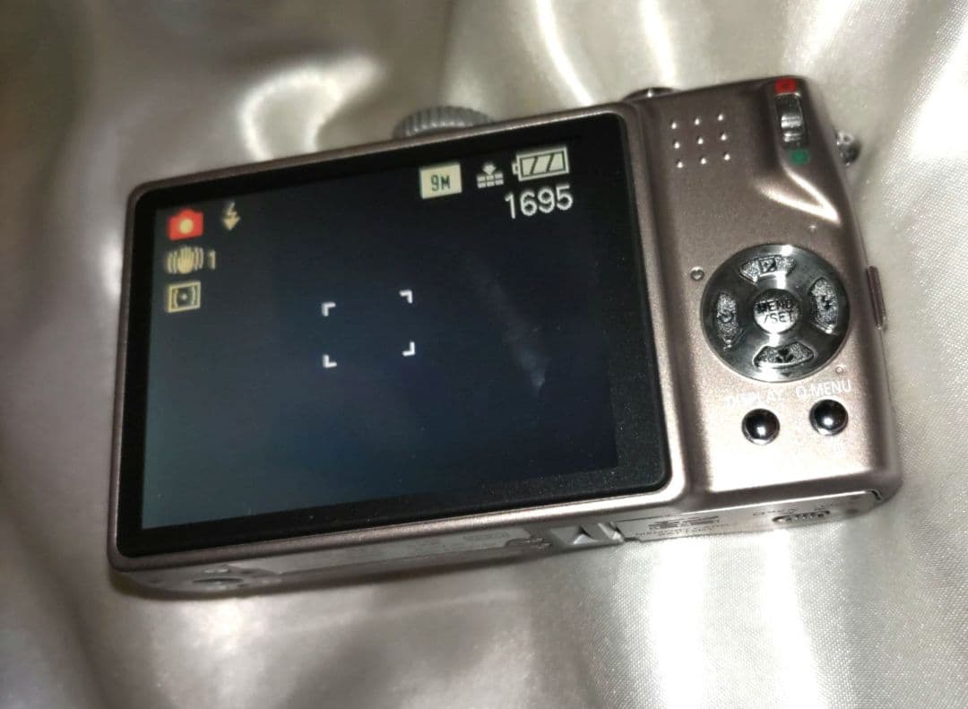 Panasonic LUMIX DMC-TZ5 デジタルカメラ　パナソニック