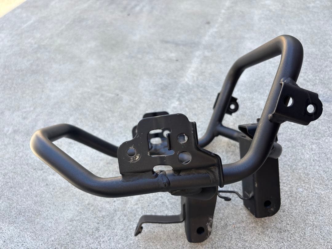 JA10 クロスカブ110 ヘッドライトステー　マットブラック塗装