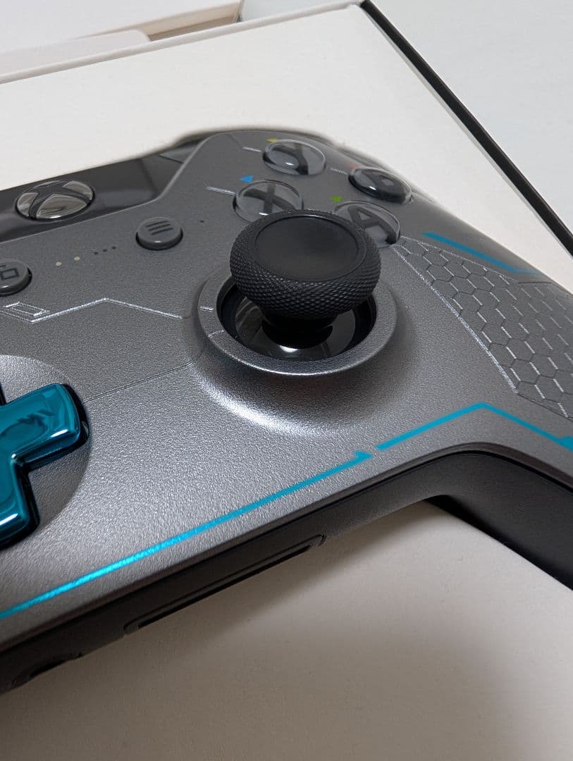 XBOXワイヤレス コントローラー Halo 5 Guardians