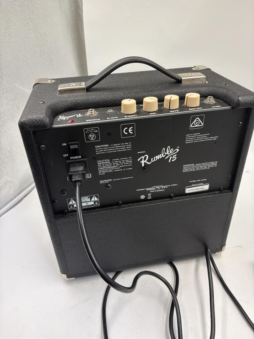 Fender Rumble 15 ベースアンプ 動作確認済み 自宅練習用 中古
