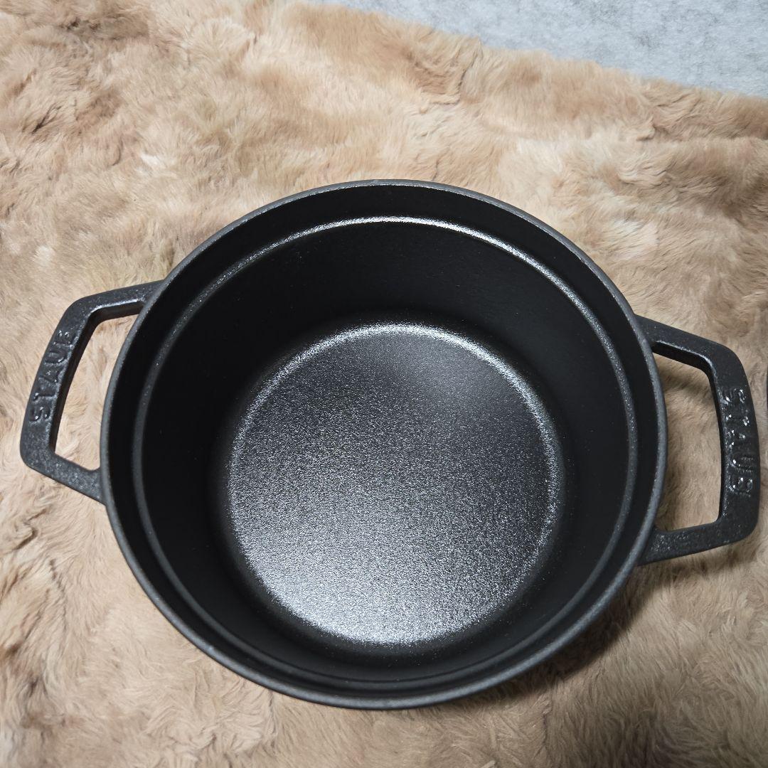 staub ストウブ ピコ ココット ラウンド ブラック 20cm 2.2L