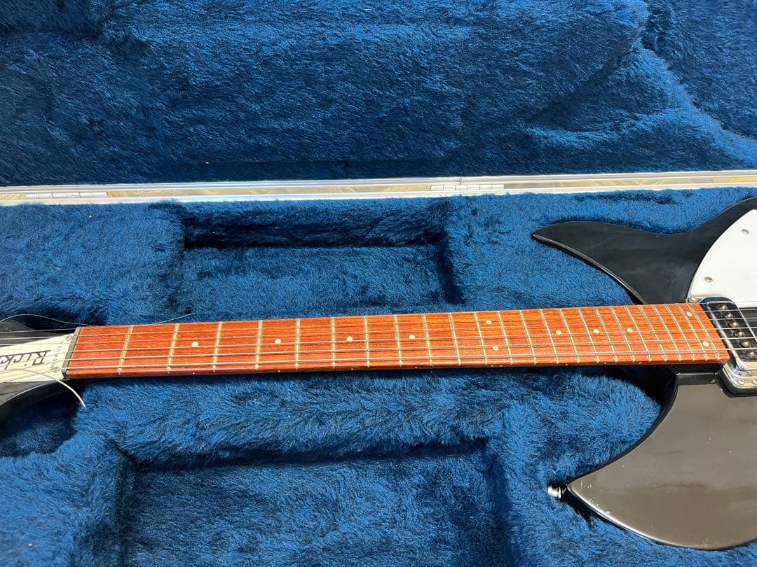 【たく】Rickenbacker 330 2000年製