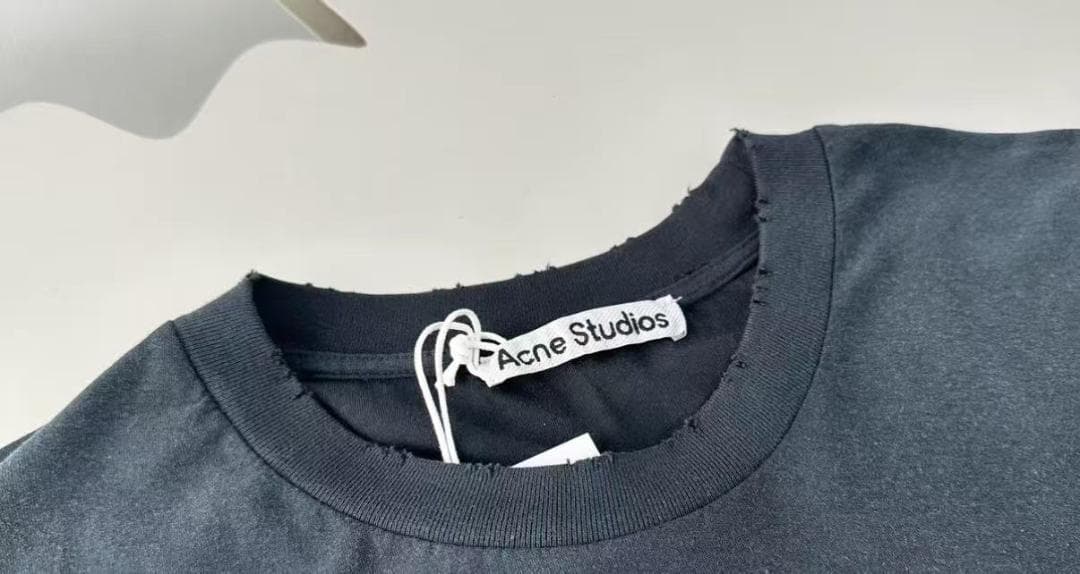 Acne Studios ブラック Tシャツ 1996