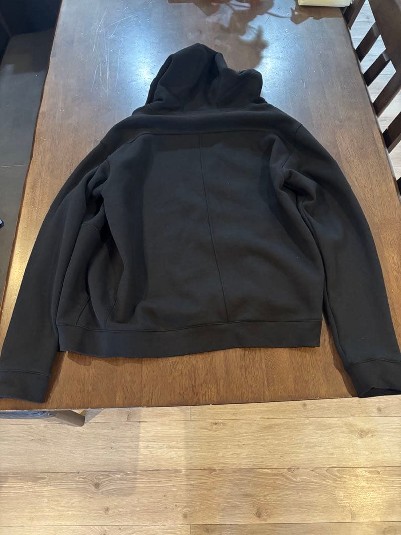EMPORIO ARMANI ブラック ジップアップフーディXLサイズ
