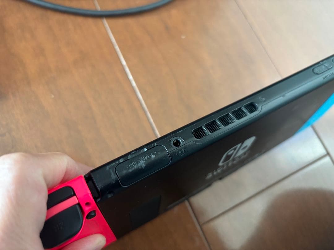Nintendo Switch 本体（箱、付属品あり）