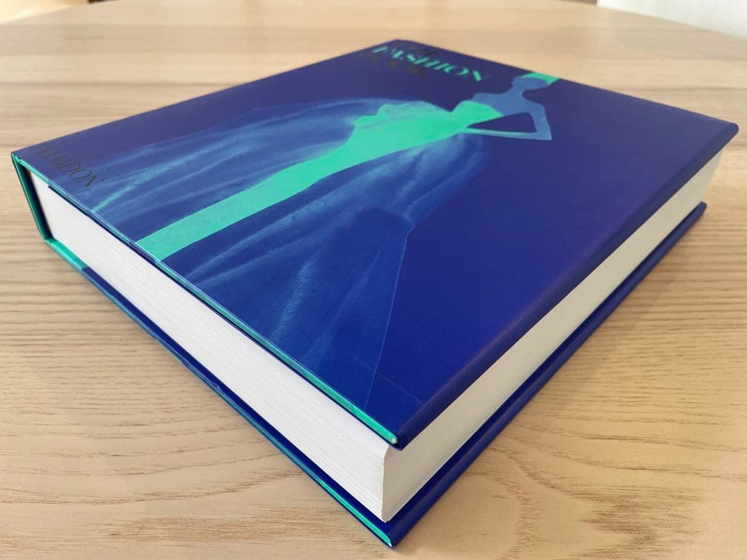 THE FASHION BOOK / ザ・ファッション・ブック
