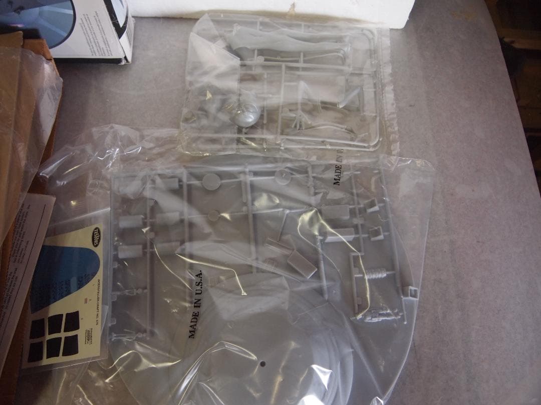 テスター　Area 51 UFO 1/48 　フィギュア　未使用品