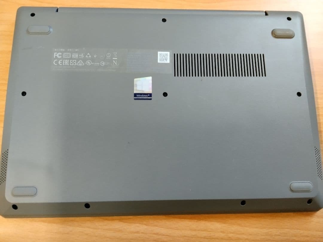 (送料無料鹿児島発)中古品 Lenovo IdeaPad 1 11ADA05