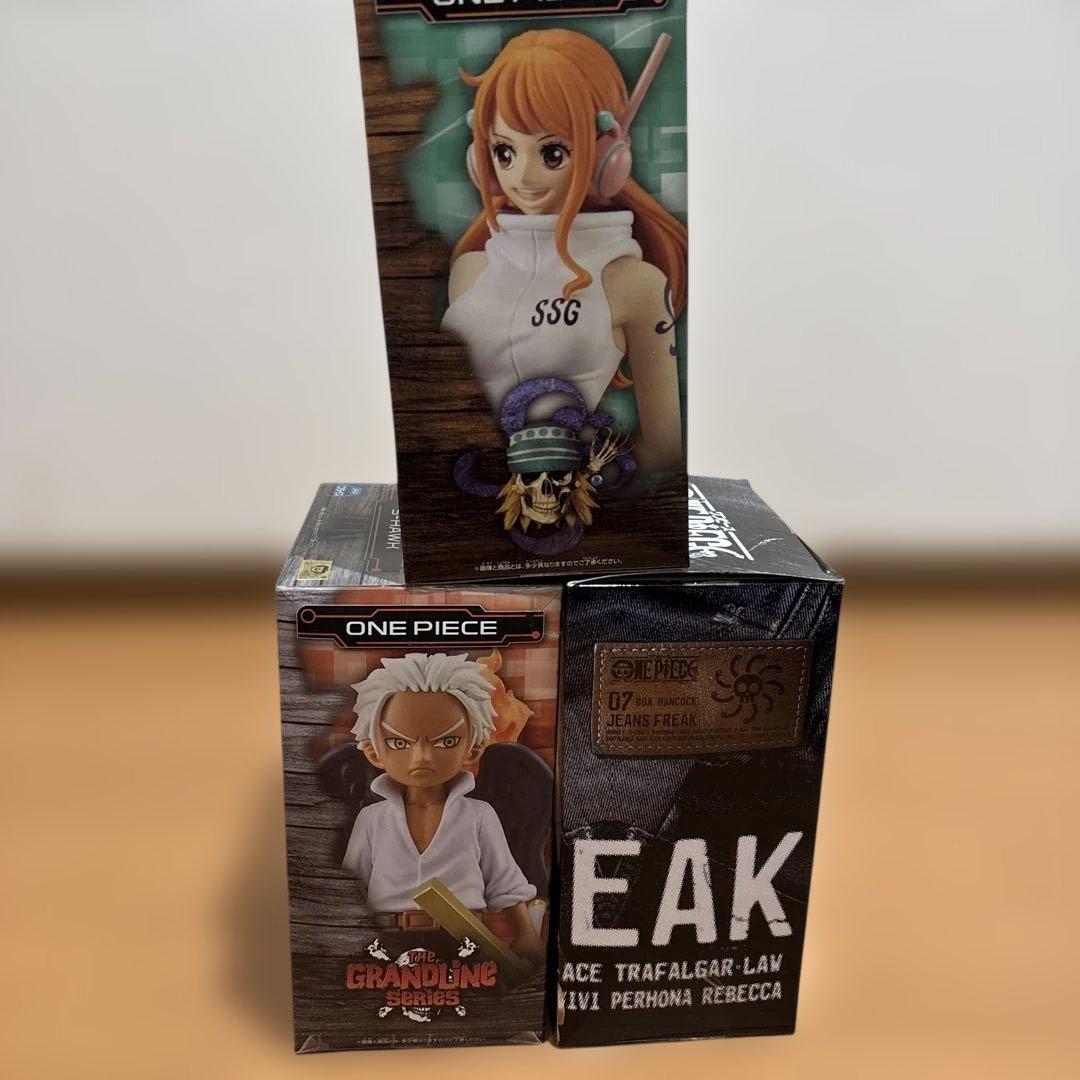 ワンピース　アミューズメント景品　まとめ売り　13点セット