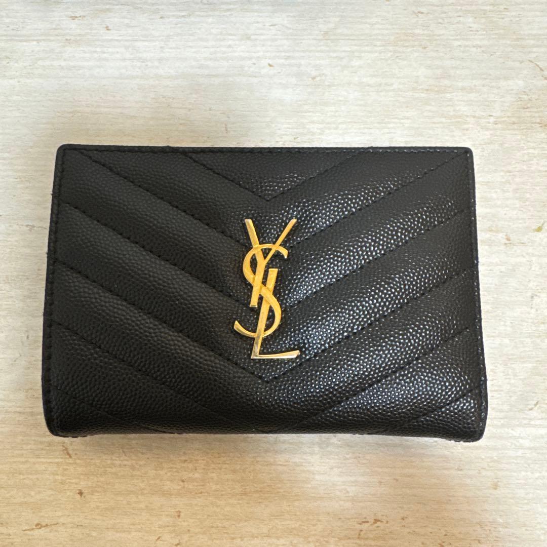 Saint Laurent キャビアスキン 二つ折り財布 箱あり 保存袋付