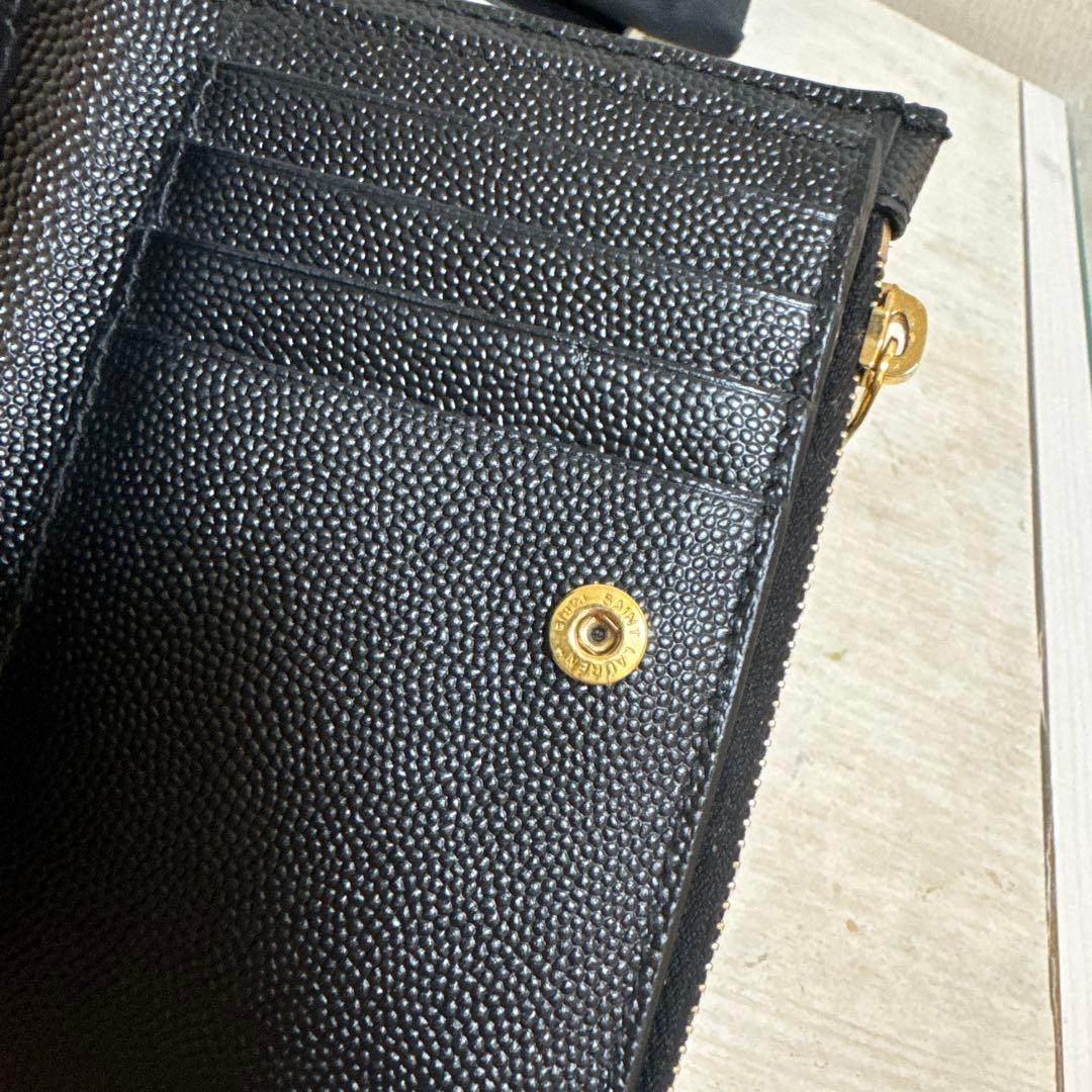Saint Laurent キャビアスキン 二つ折り財布 箱あり 保存袋付