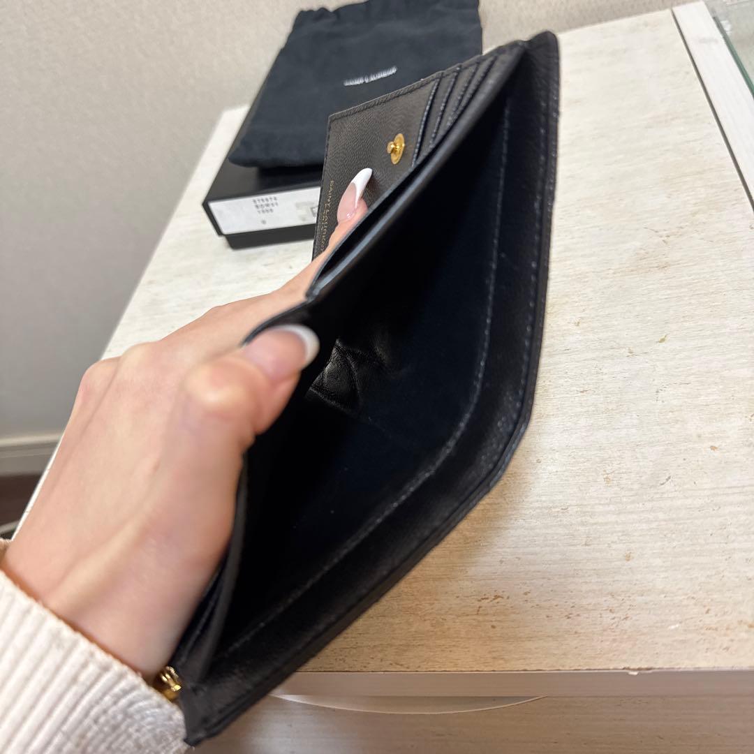 Saint Laurent キャビアスキン 二つ折り財布 箱あり 保存袋付