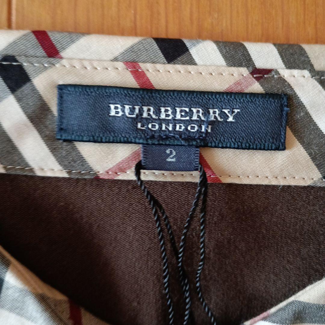 新品未使用　BURBERRY　トップス　T シャツ/カットソー
