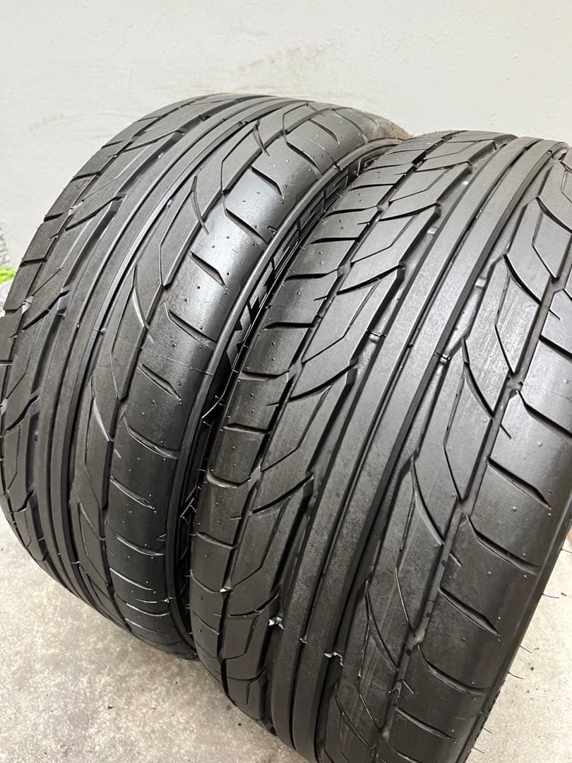 専用　 うっすらイボ　24年製　NITTO NT555 225/40R18