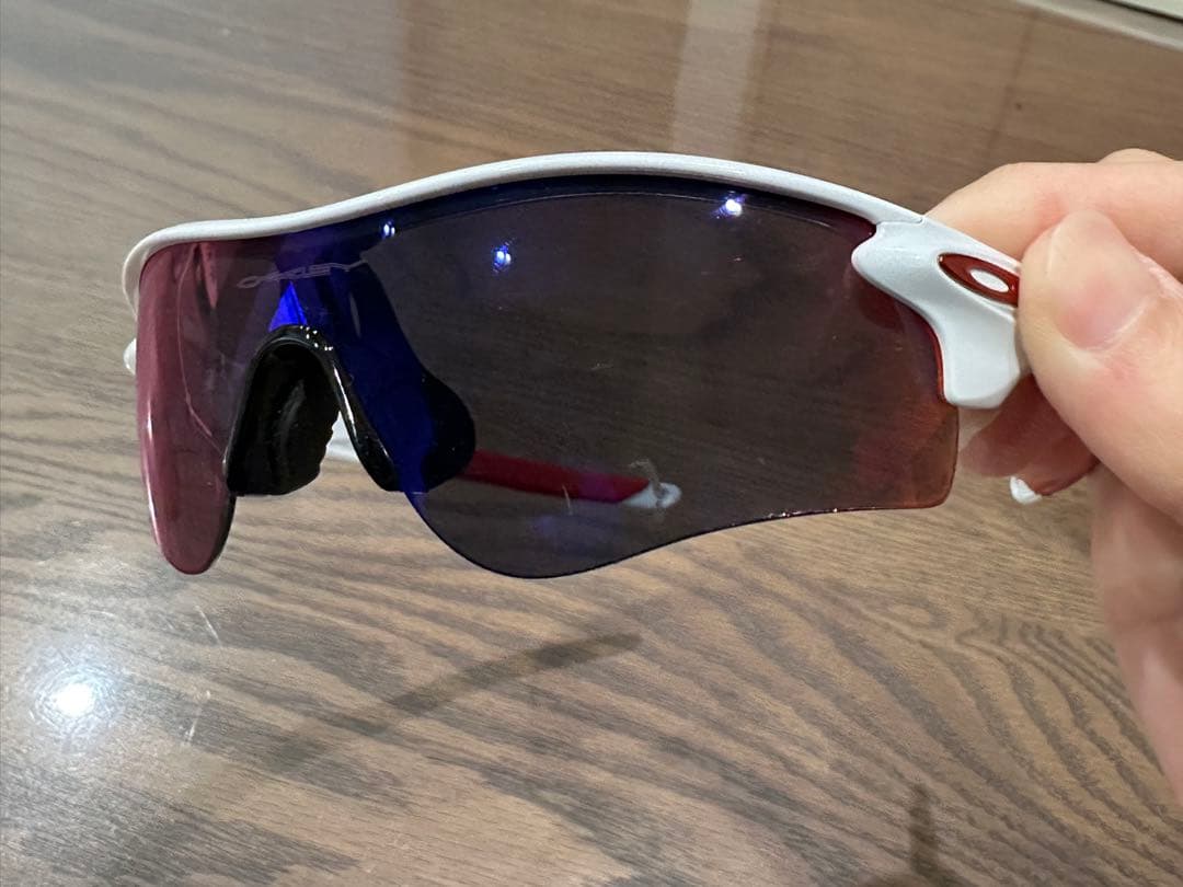 Oakley スポーツサングラス ホワイト/レッド ケース付き