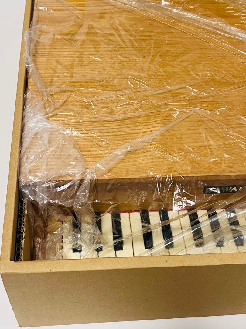 キティちゃん様　希少日本製 未使用品 KAWAI 木製グランドピアノ 32鍵盤