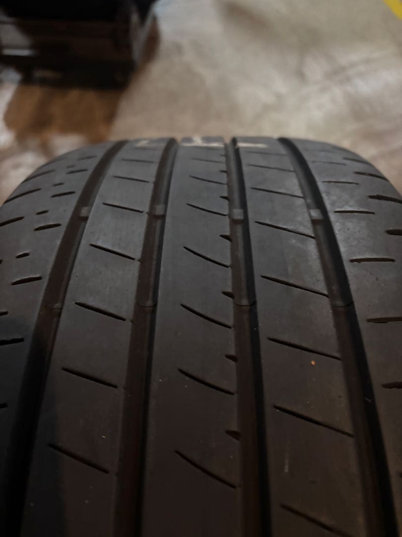 ブリヂストンサマータイヤTURANZAT005A 235/45R18 4本セット