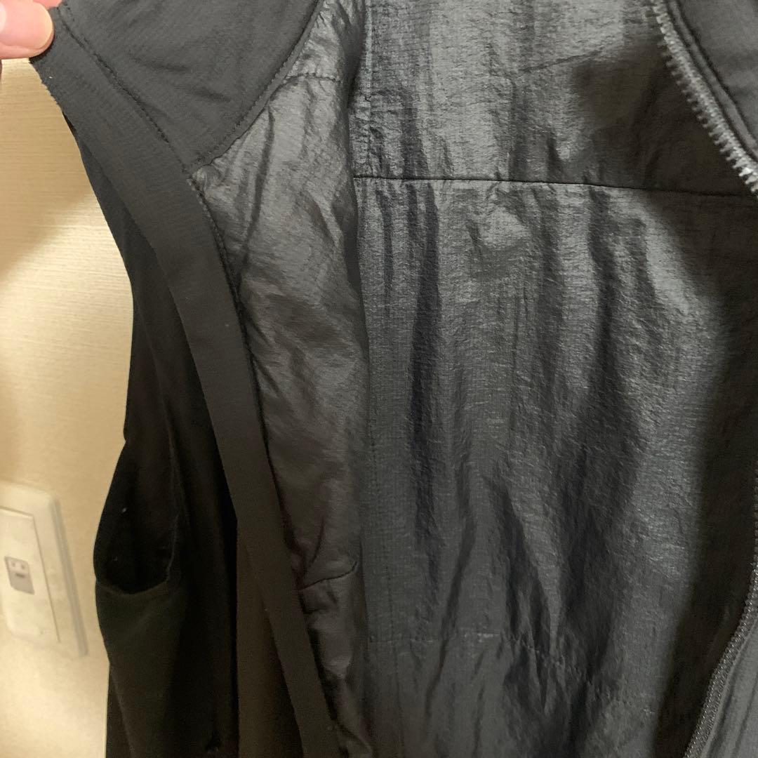 トップス ARC'TERYX ATOM VEST