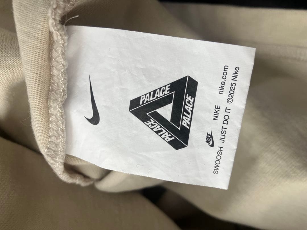 Nike x Palace OSAKA Tシャツ M ベージュ