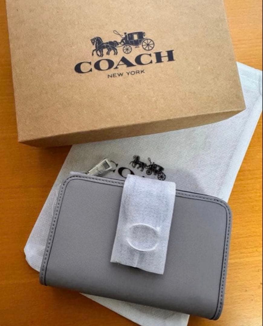 新品未使用COACHコーチ 折り財布 タビーミディアム CA193 グレー 箱付