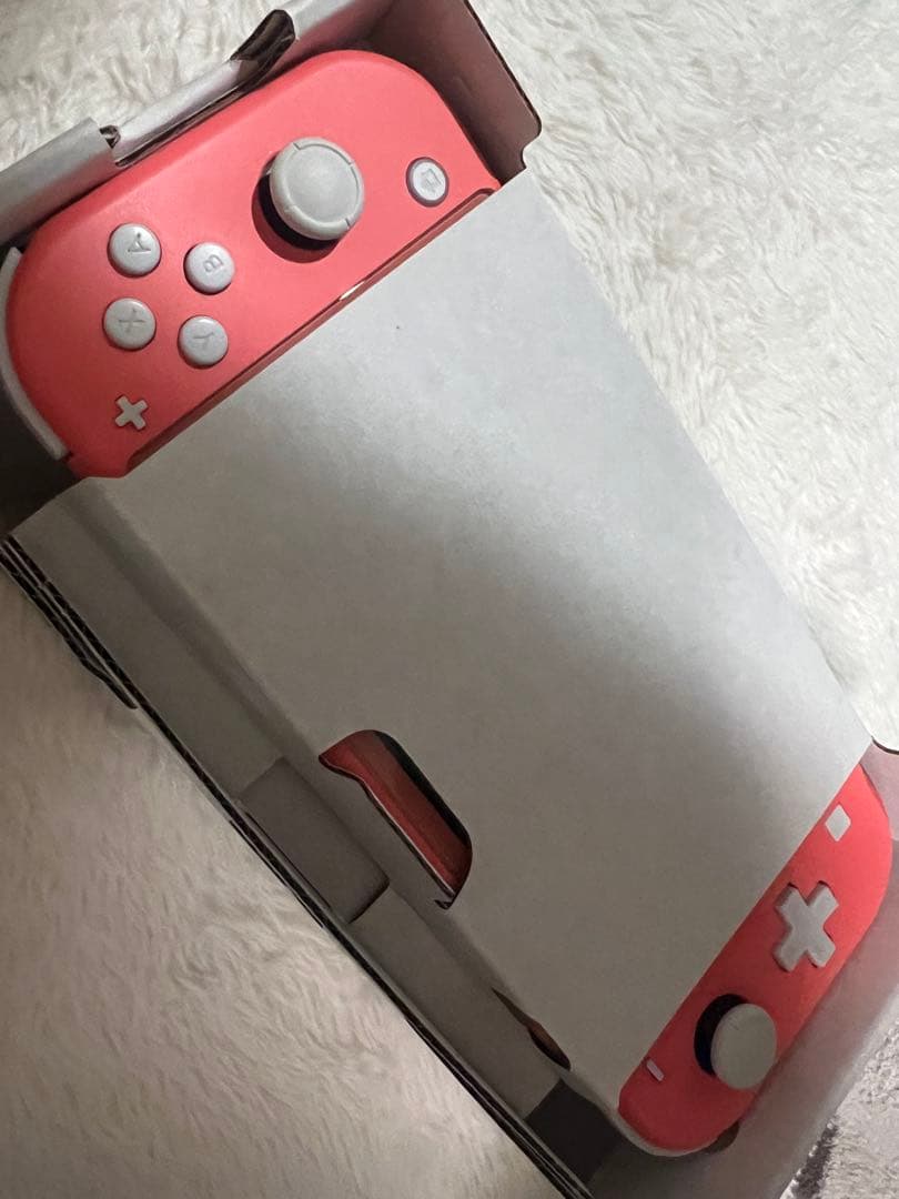 Switch lite コーラルピンク