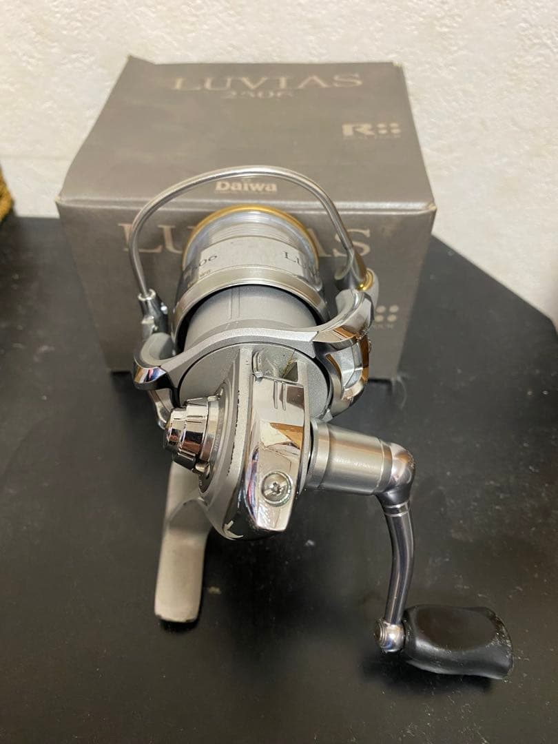 Daiwa Luvias 07スピニングリール シルバー