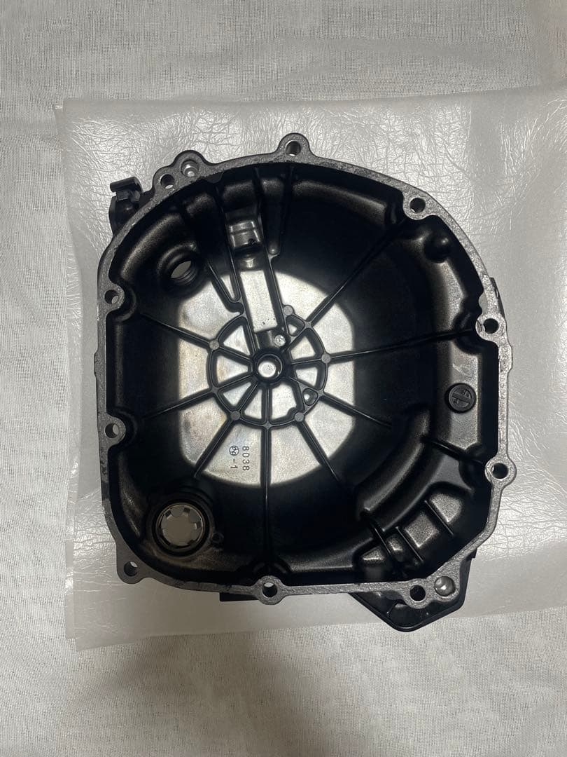 【麒麟】z900rs 純正クラッチカバー
