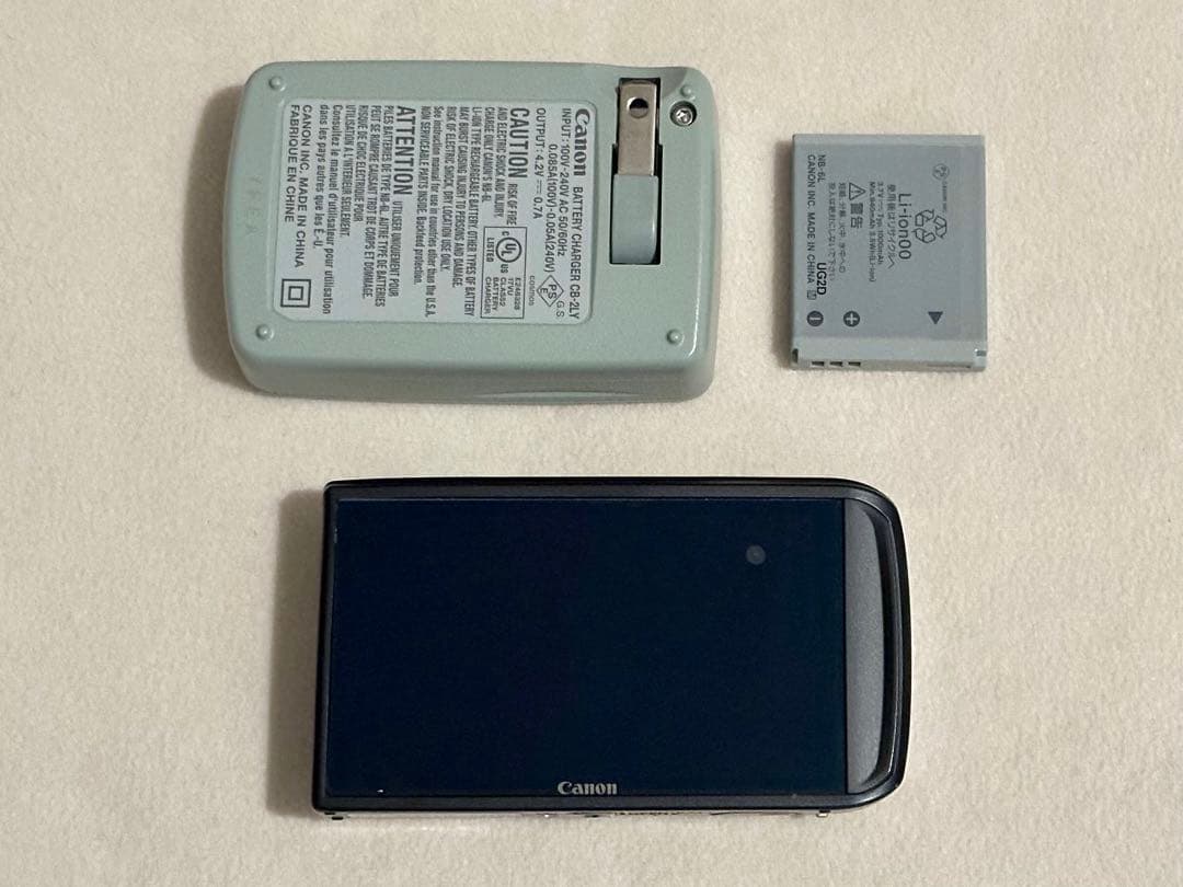 Canon IXY 10S シルバー デジタルカメラ 充電器 バッテリー