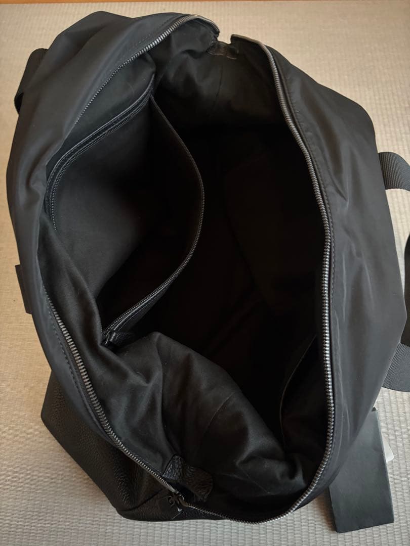 EMPORIO ARMANI ブラックボストンバッグ アルマーニ