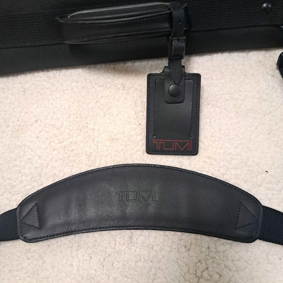 【極美品】TUMI ガーメントバッグ スーツ収納 2way 234D3 ブラック