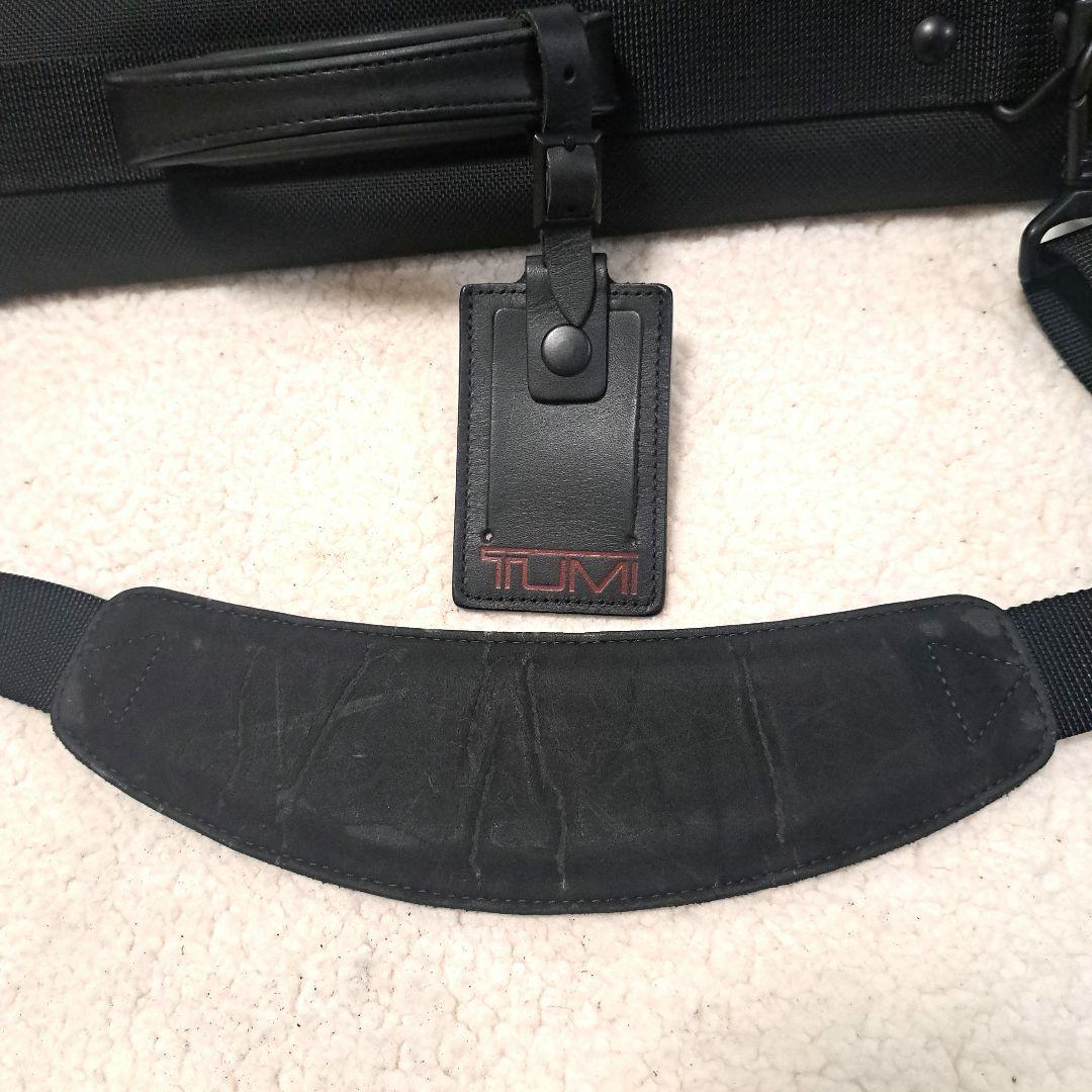 【極美品】TUMI ガーメントバッグ スーツ収納 2way 234D3 ブラック