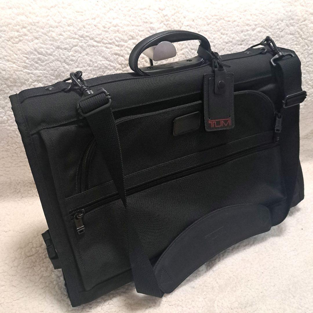 【極美品】TUMI ガーメントバッグ スーツ収納 2way 234D3 ブラック