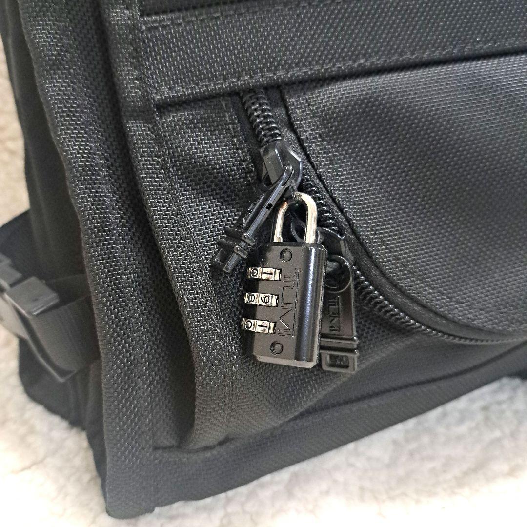 【極美品】TUMI ガーメントバッグ スーツ収納 2way 234D3 ブラック