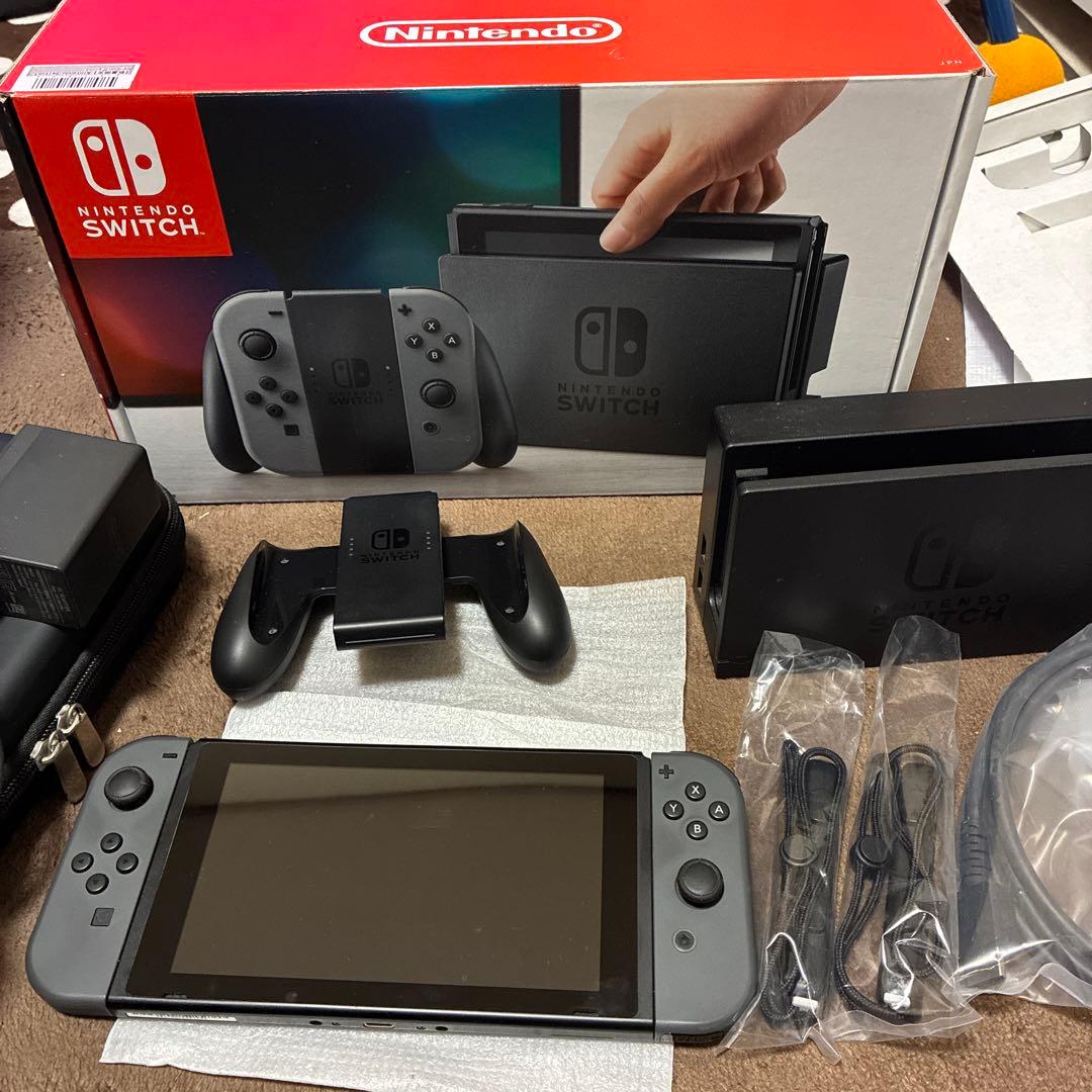 Nintendo Switch 本体(黒)一式箱付き+ Switchケース