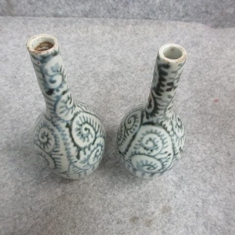 古伊万里 染付 蛸唐草 御神酒 徳利 一対 [B24440]
