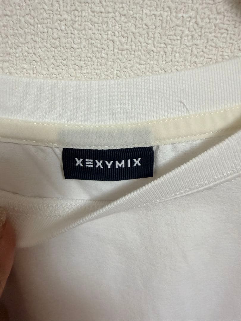 ほぼ新品 [XEXYMIX] ヨガウェア トップス Tシャツ ホワイトアイボリー