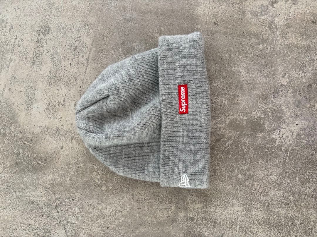 supreme×ニューエラ　ニット帽　Sロゴ　ツノ