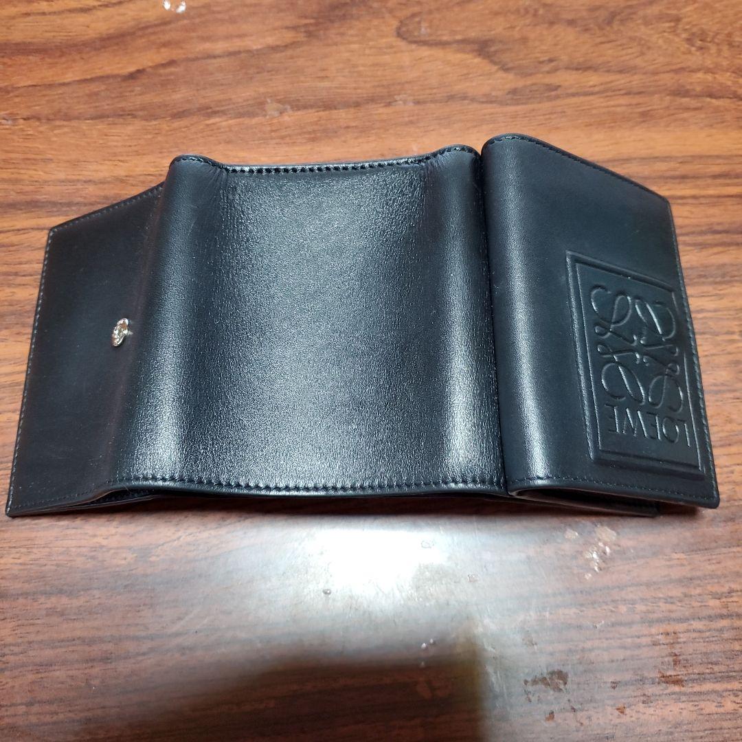 LOEWE ブラックレザー 三つ折り財布
