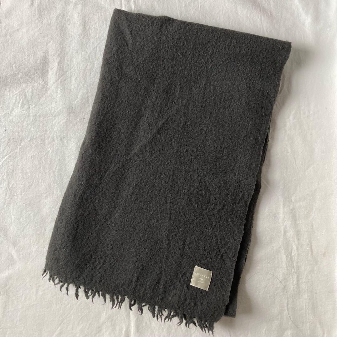 locally muji muffler 縮絨ウール チャコールグレー　マフラー