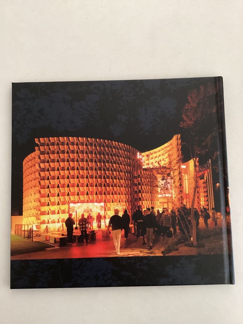 大阪関西万博　ポーランド館　本　ポーランドパビリオン　万博　図鑑　expo