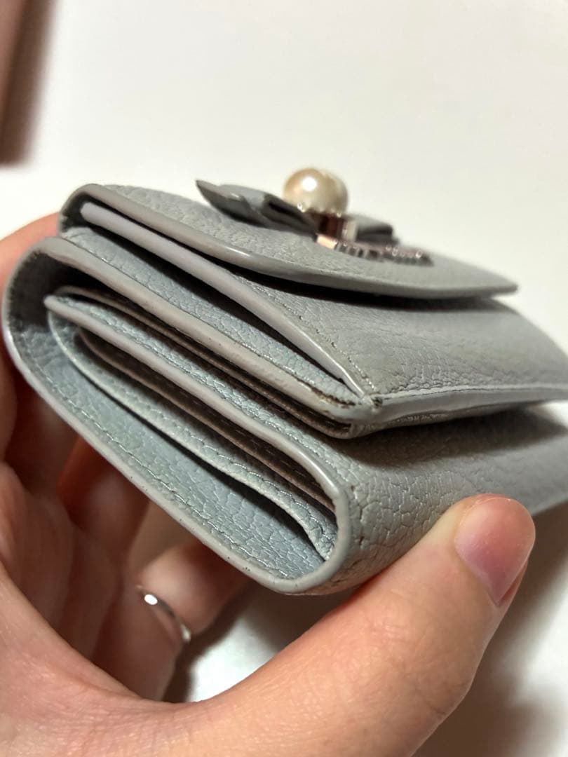 miu miu ミュウミュウ 三つ折り財布 マドラス パール ビジュー 水色