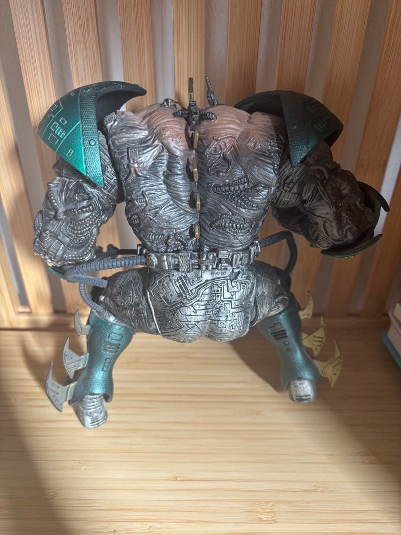 マクファーレントイズ スポーン オーバートキル　　フィギュア