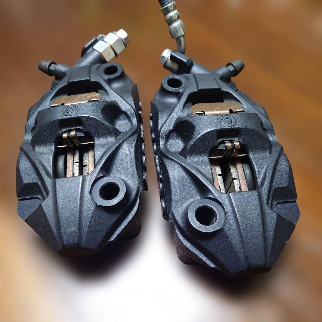 【専用】ブレンボリアキャリパー　84mm ブレンボキャリパー 108mm セット